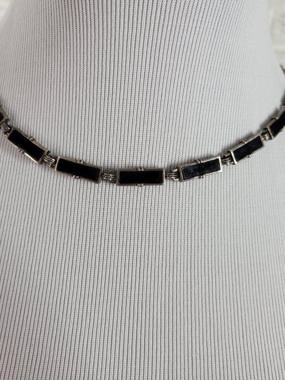 Monet Silver Tone Black Enamel Choker Necklace NWT New‎ Vintage Style N25E